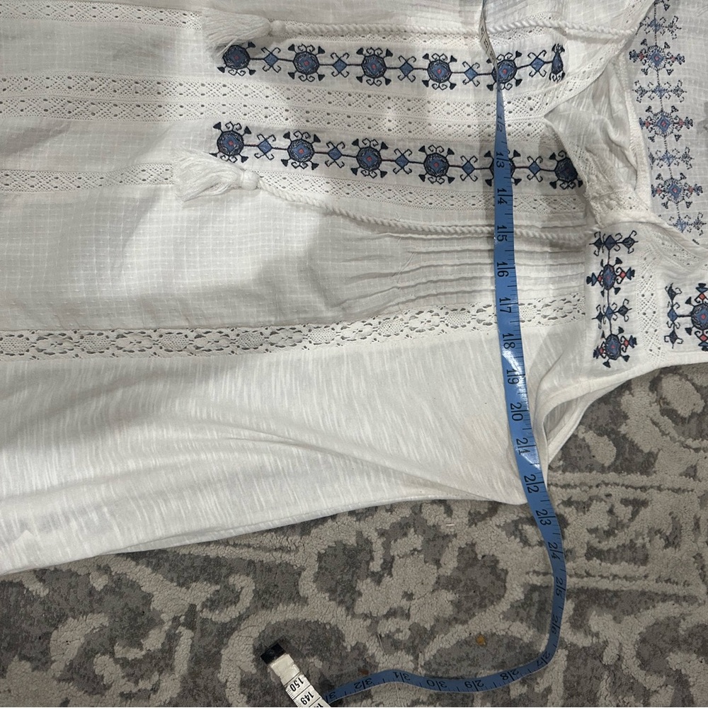 Lucky Brand White and Blue Embroidered Sleeveless Top - Picture 5 of 9